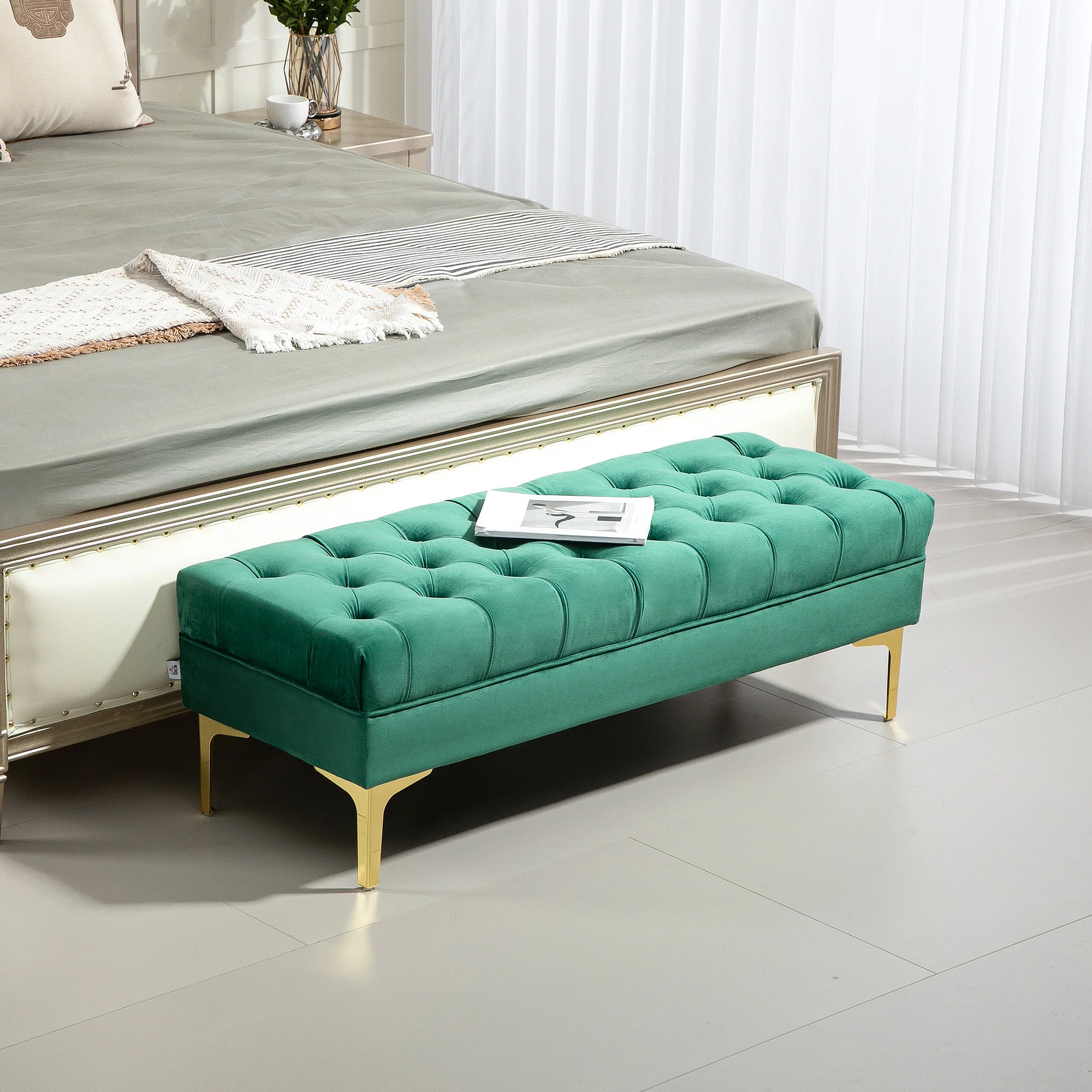 Banc banquette capitonnée bout de lit style classique chic dim. 118L x 45l x 42H cm piètement métal doré velours vert - Image 3