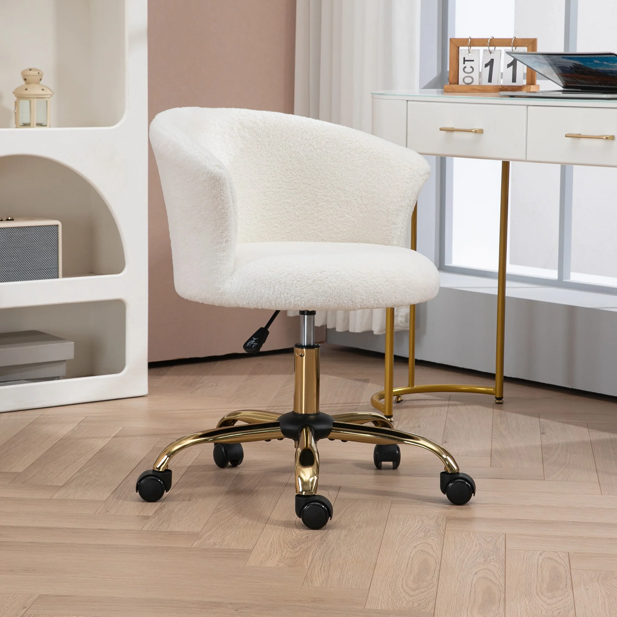 Chaise bureau ergonomique en polaire Teddy, chaise coiffeuse, fauteuil pivotante avec hauteur réglable, assise rembourrée et piètement acier doré, pour bureau, salon, chambre, blanc - Image 3