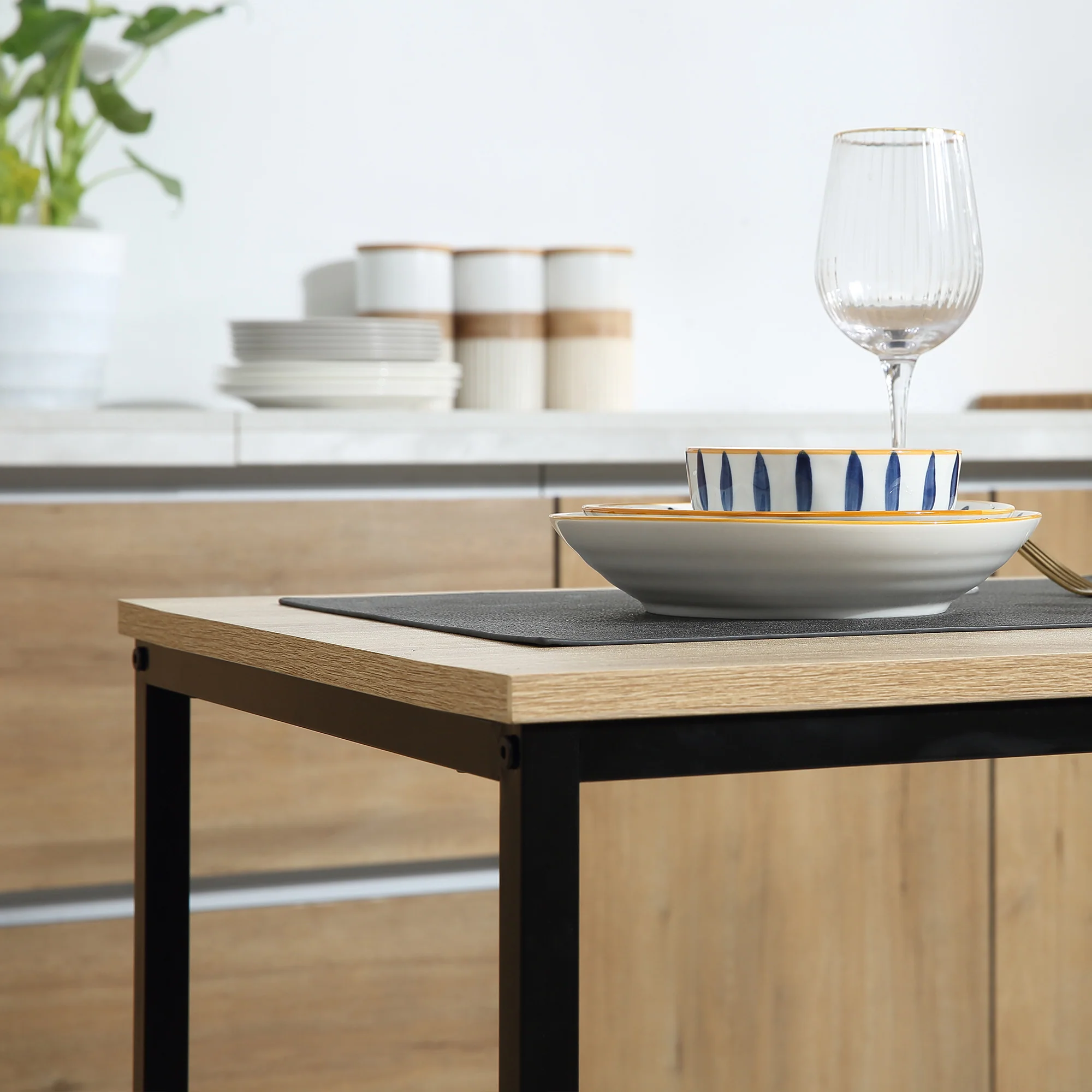 Ensemble Table et chaises de Salle à manger Set de 1 Table + 2 chaises encastrables pour Cuisine - métal Noir Aspect chêne Clair - Image 8