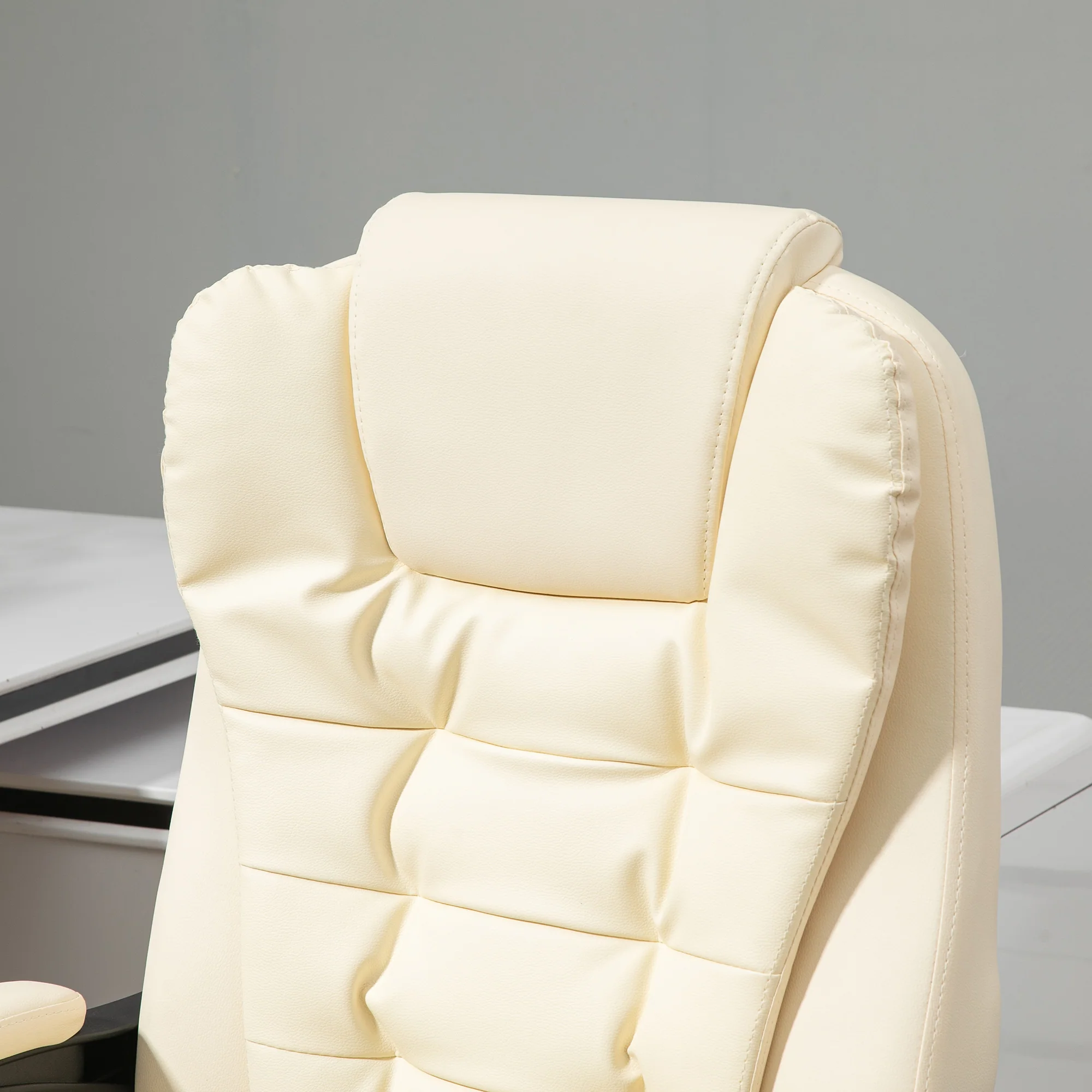 Fauteuil de bureau fauteuil manager grand confort dossier inclinable roulettes PU 64,5 x 69 x 117 cm crème - Image 9