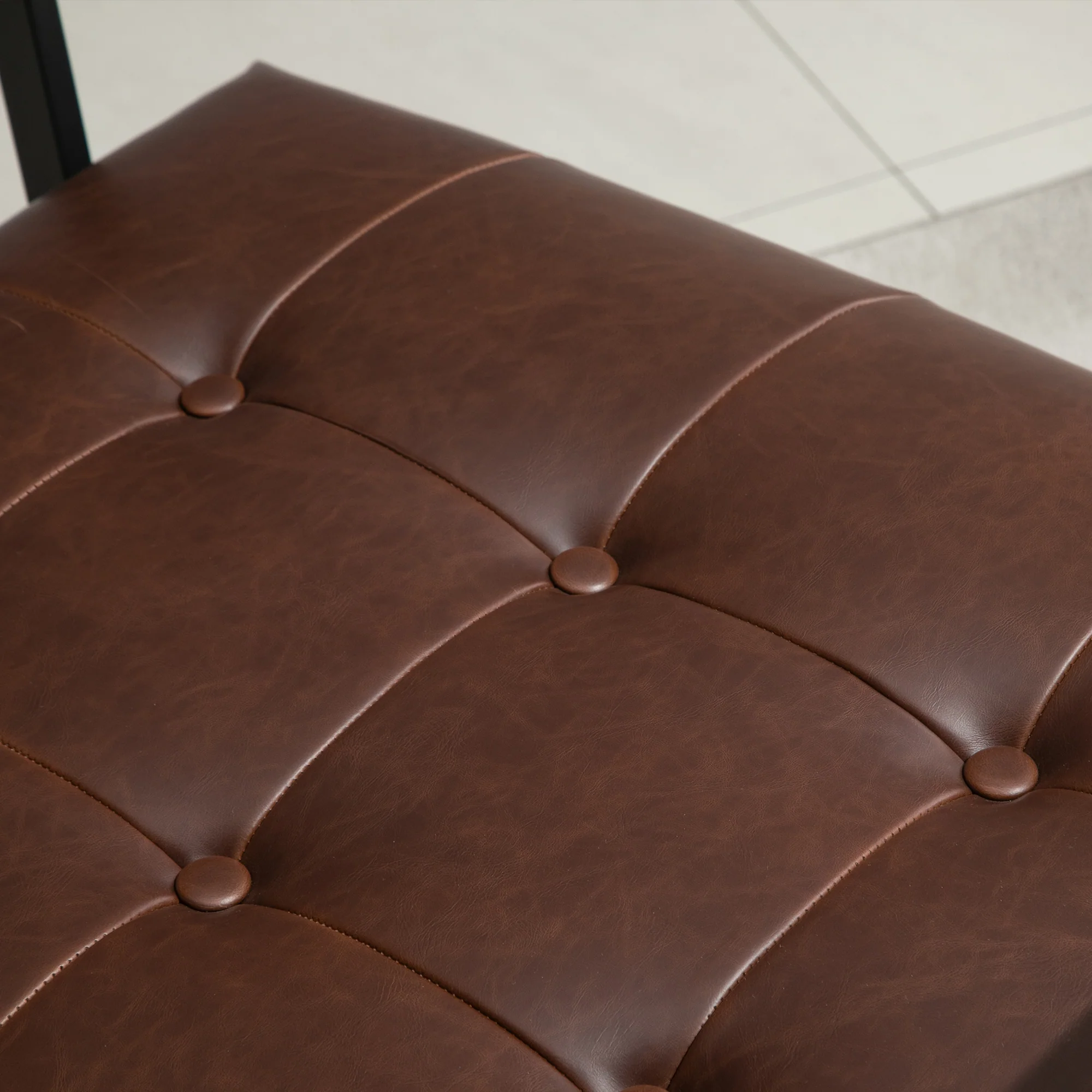 Fauteuil de salon Chesterfield Fauteuil Relax Assise Dossier capitonnés Structure métal Noir revêtement synthétique Chocolat - Image 9