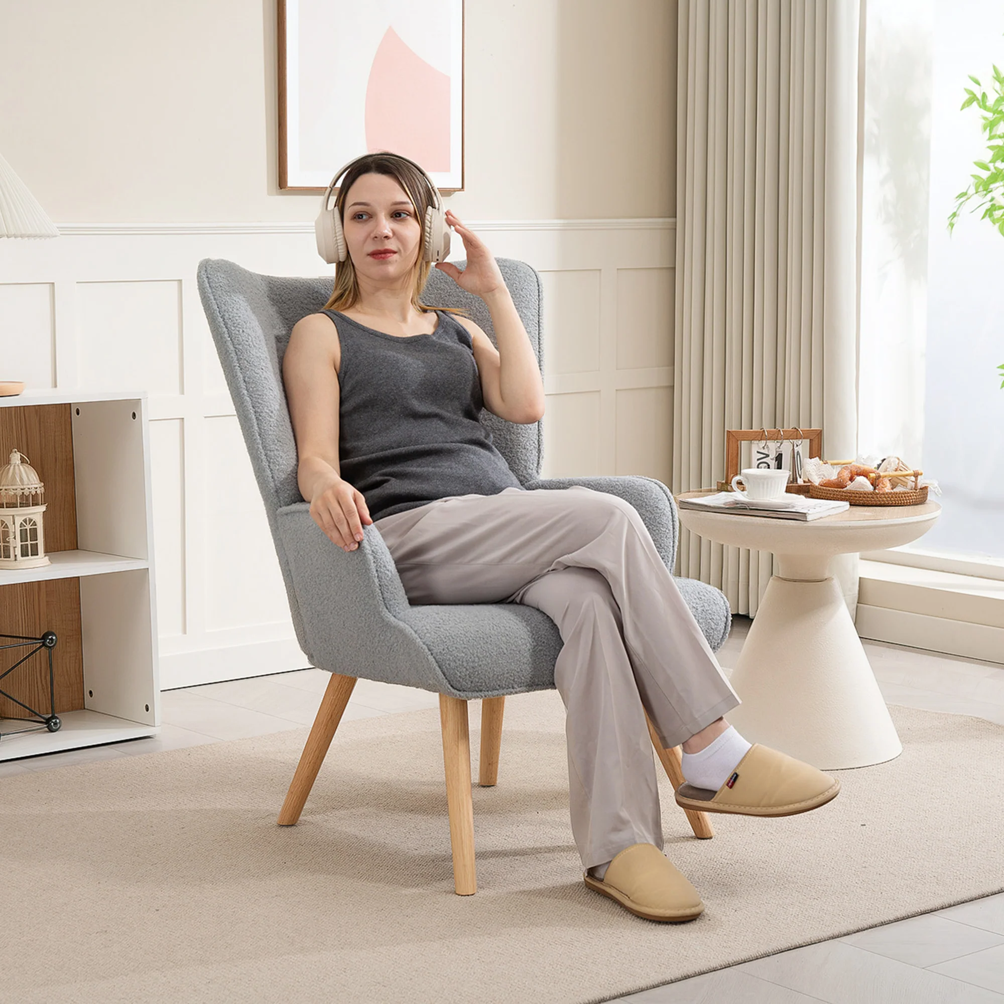 Fauteuil de salon en tissu bouclette, fauteuil moderne, capitonné et rembourré avec pieds en bois, accoudoirs et dossier ergonomique, pour salle à manger, salon, chambre, bureau, gris clair - Image 3