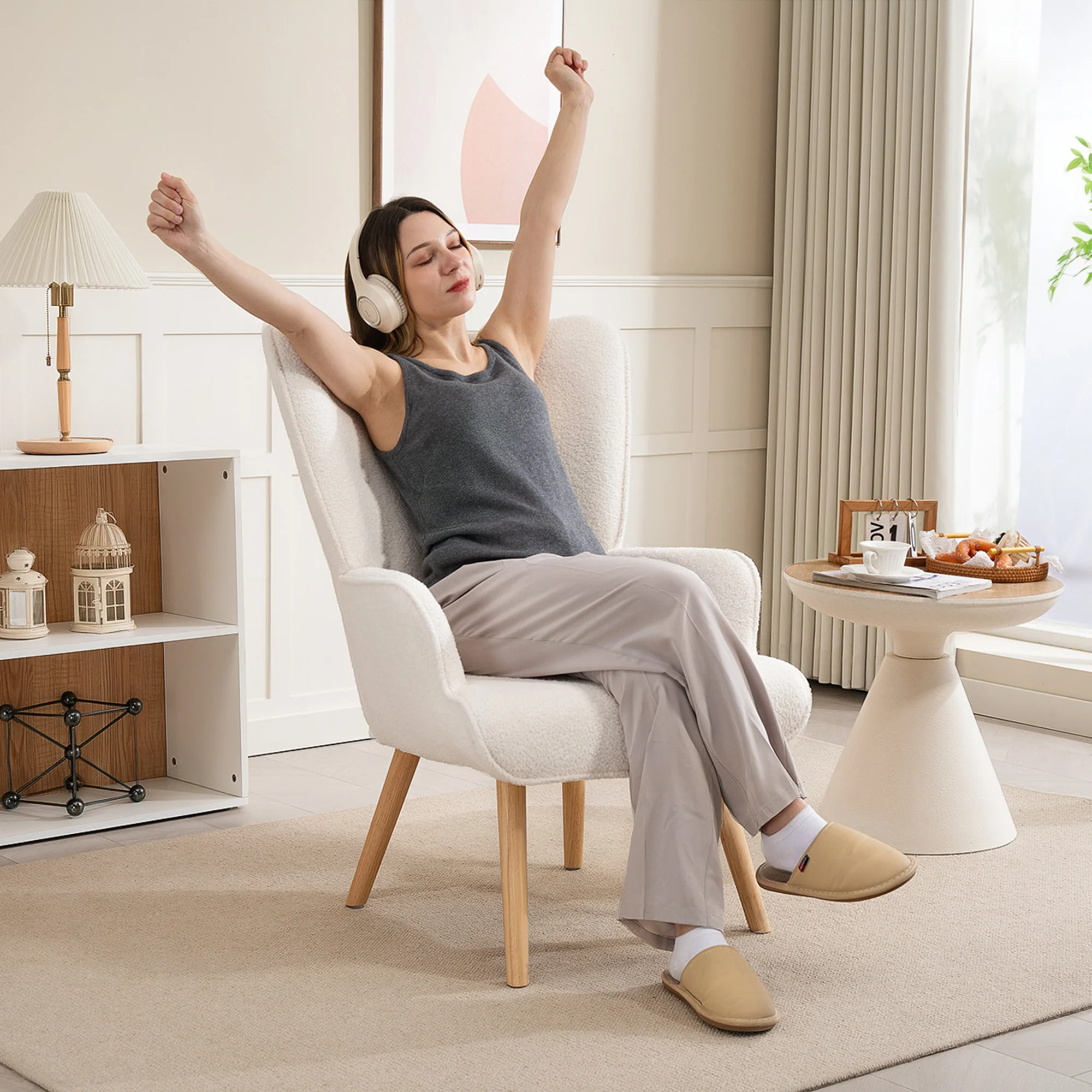 Fauteuil de salon en tissu bouclette, fauteuil moderne, capitonné et rembourré avec pieds en bois, accoudoirs et dossier ergonomique, pour salle à manger, salon, chambre, bureau, gris clair - Image 8