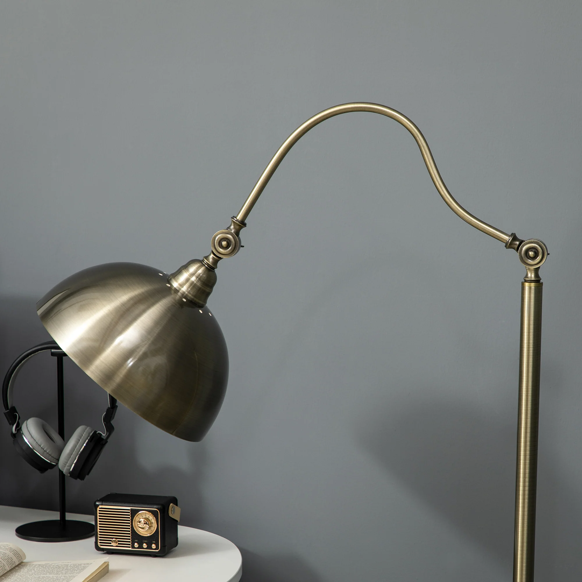 Lampadaire sur pied salon rotatif à 180°, lampadaire à arc avec abat-jour réglable, interrupteur, lampe sur pied E27, lampe de lecture en métal, pour salon, chambre, bureau, bronze - Image 9