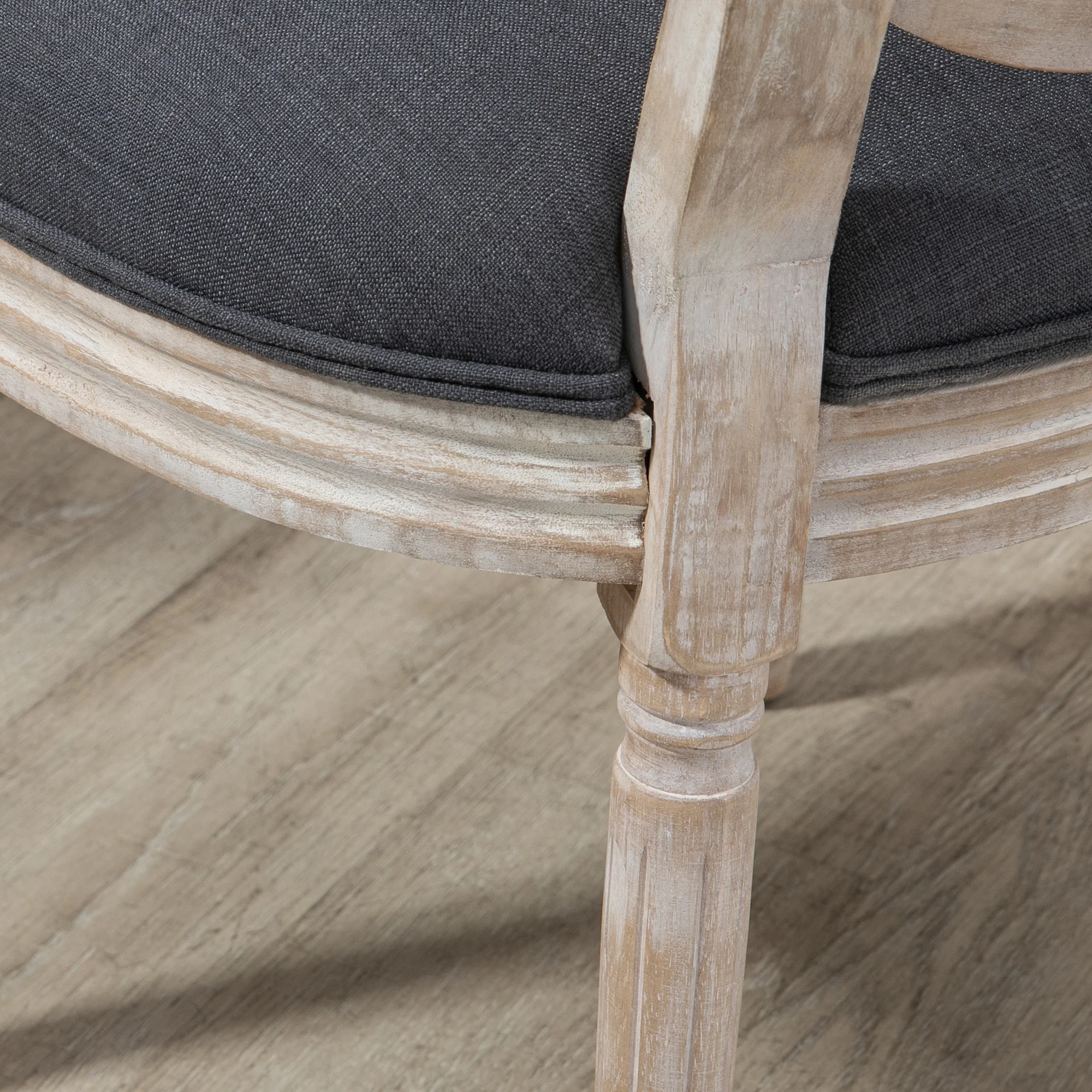 Lot de 2 chaises de Salle à Manger - Chaise de Salon médaillon Style Louis XVI - Bois Massif sculpté, patiné - Dossier cannage - Aspect Lin Gris - Image 10