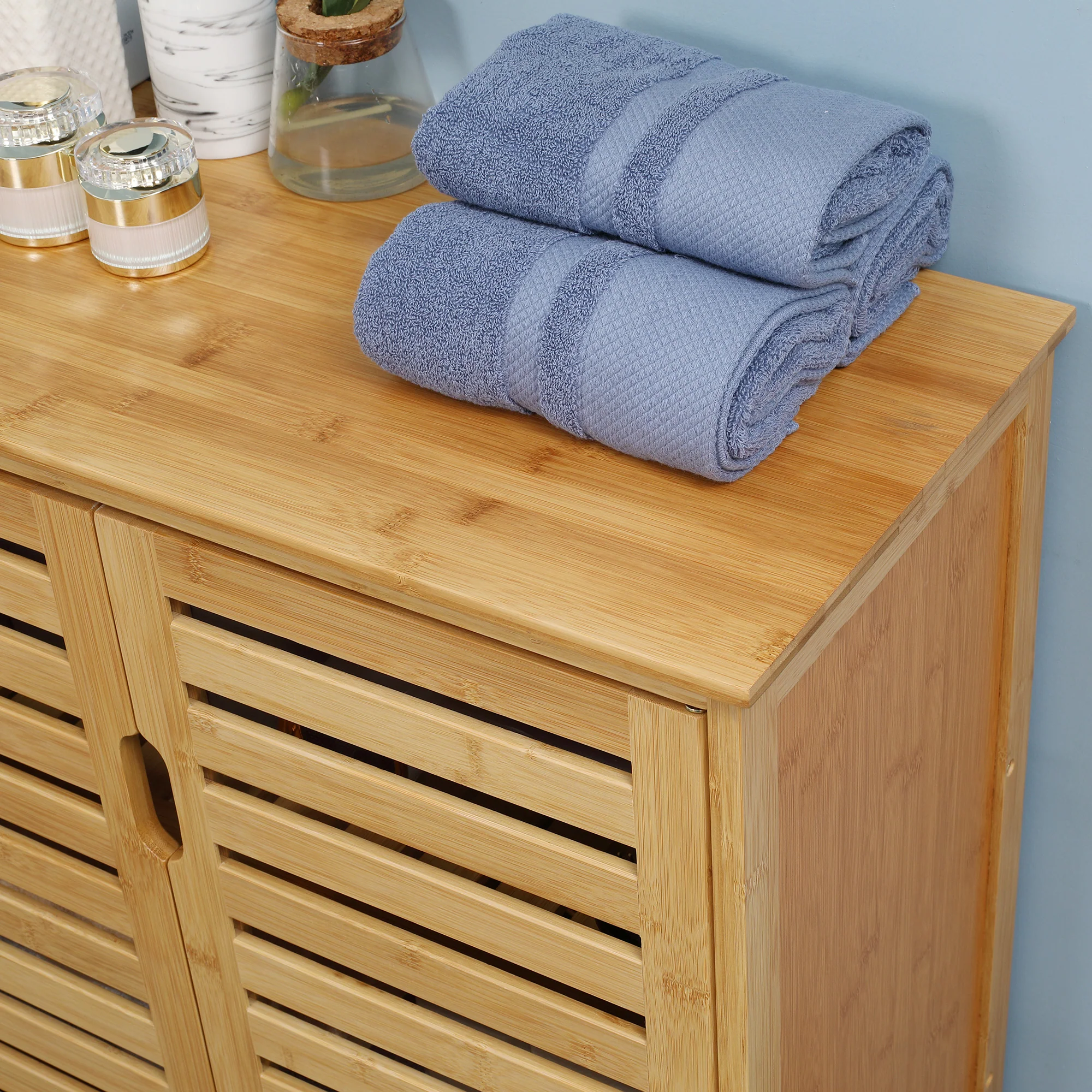 Meuble salle de bain en bambou, armoire salle de bain 3 niveaux avec double porte à lattes, meuble de rangement pour salon, chambre, toilette, 68 x 32 x 86 cm, naturel - Image 9