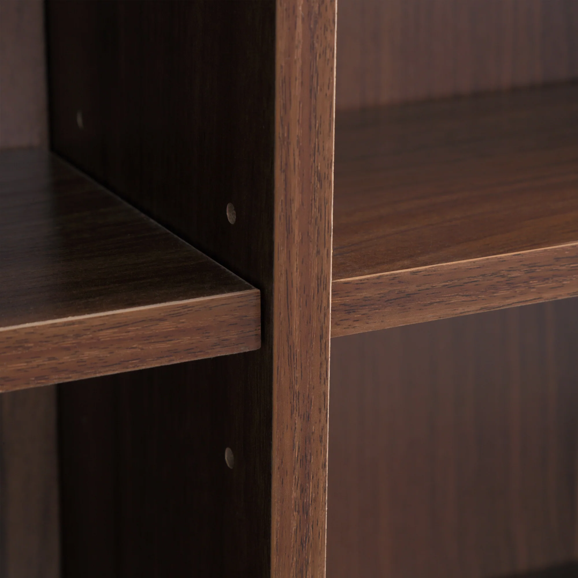 Rangements pour CD et DVD, étagère rangement, capacité max. 1116 CD/528 DVD, 36 compartiments et étagères réglables, pour bureau, salon, chambre, 102 x 23,5 x 195 cm, marron - Image 10